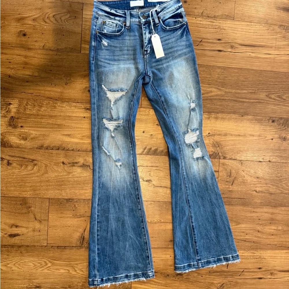 NWT Petra153 Flare Jeans